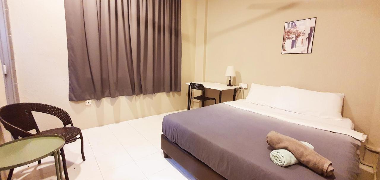 Penginapan4U Near Gurney Paragon George Town Exterior foto